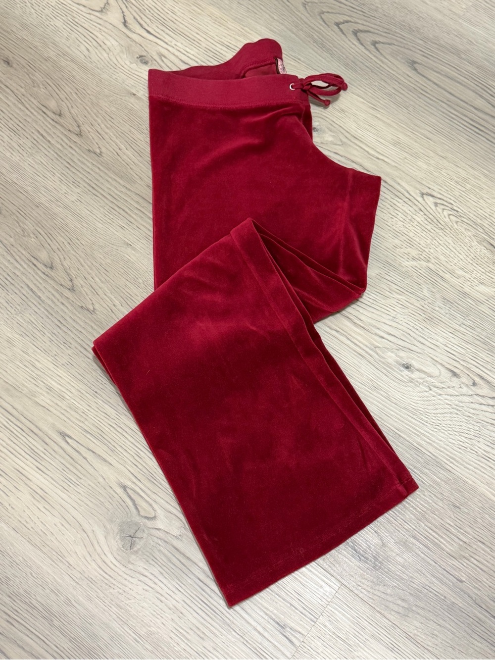 Juicy Couture Vintage Y2K Velour SweatPants Red Low Rise Wide Leg Size M - EUC